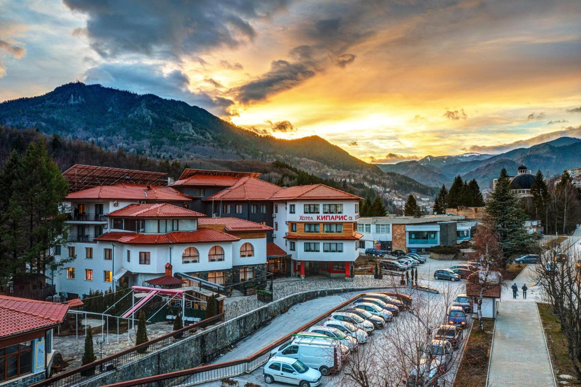 Spa Hotel Kiparis Smoljan Exteriér fotografie